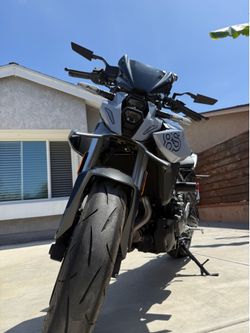 2024 Suzuki GSX-8S