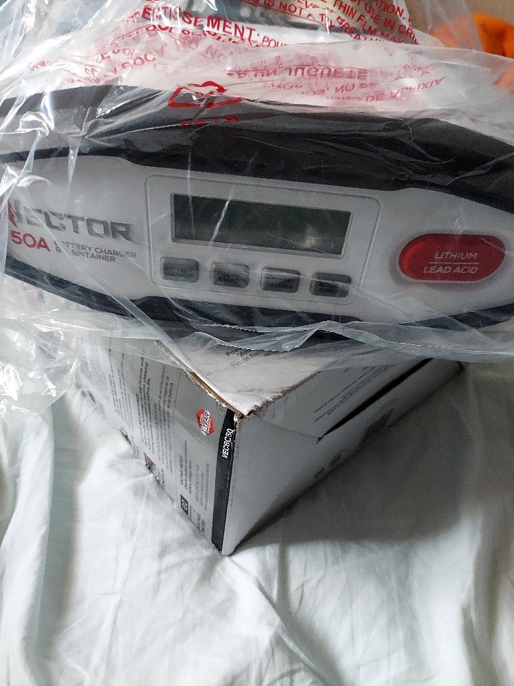 VECTOR Battery Charger And Maintaining