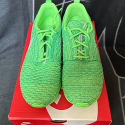 Women’s Roshe One NM Flyknit ‘Voltage Green’