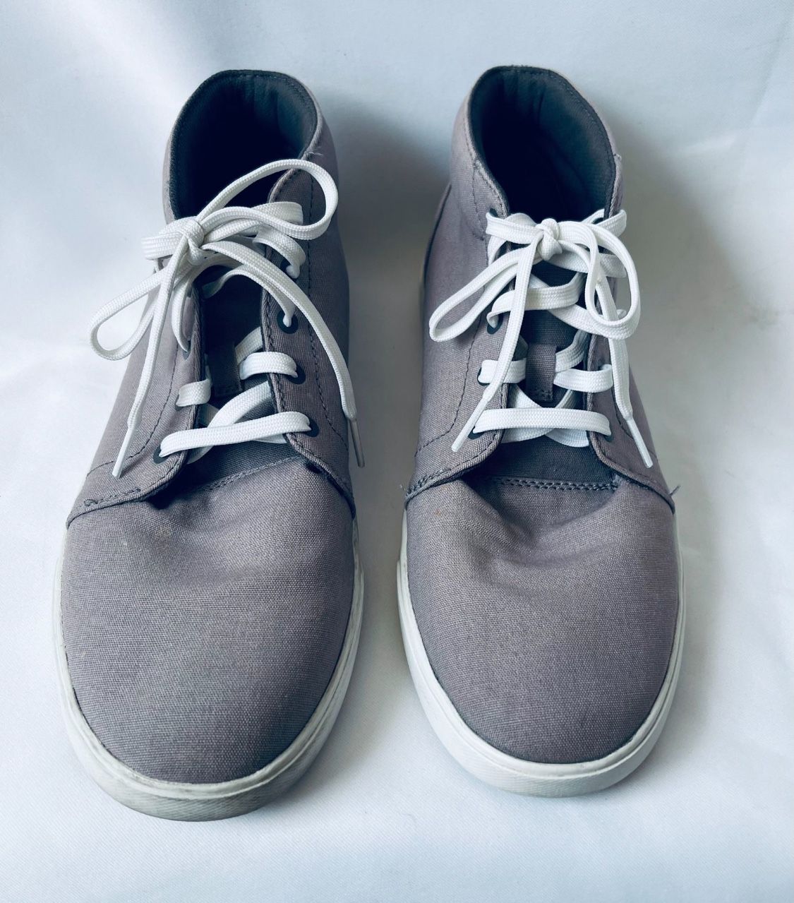 Timberland Men's Fabric Sneaker Boots Casual Shoe Gray Size 8.5, Excellent Condition.