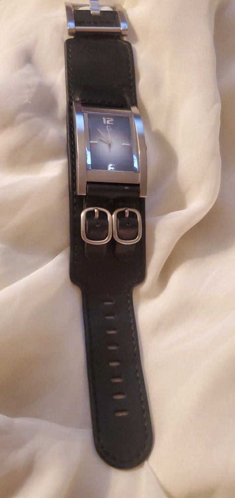 Guess Unisex Black Strap Watch With Buckles - 7" - 8.5"