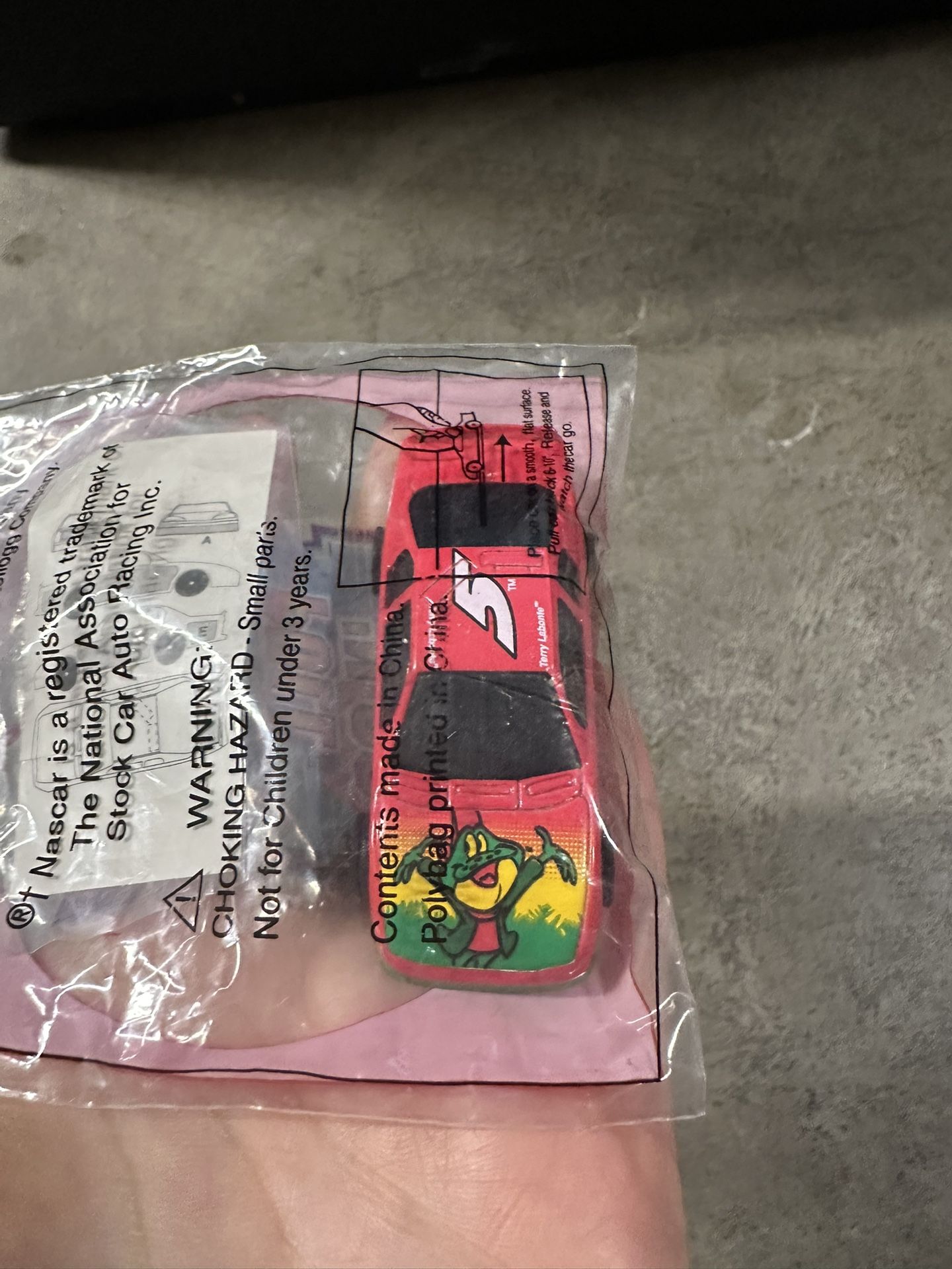 1999 NASCAR #5 Kellogg’s Sugar Smacks Cereal Collectible Toy Car