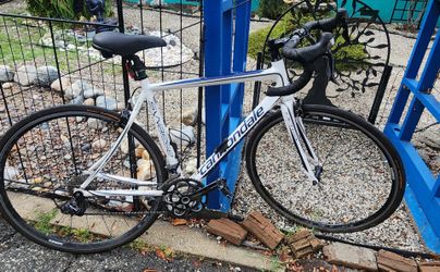 Cannondale Road bike 54cm