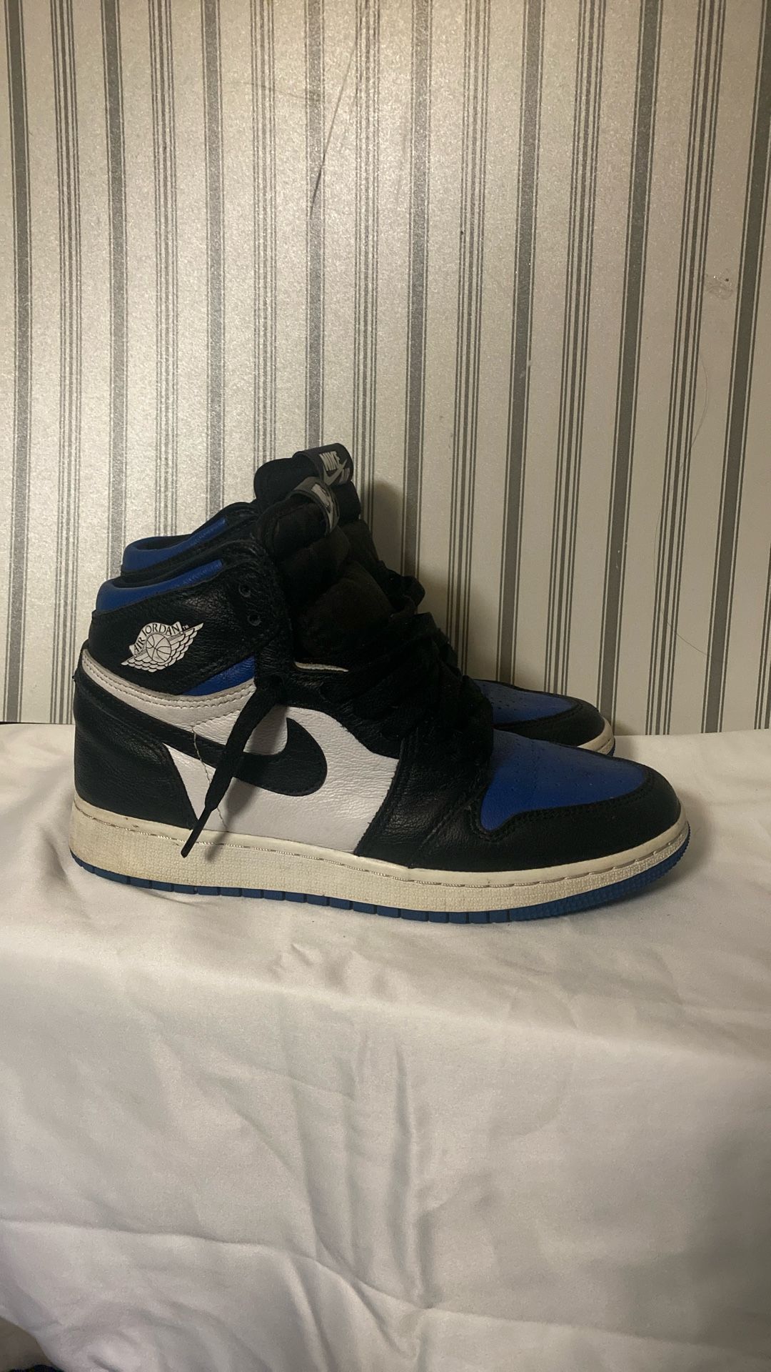 Air Jordan 1 Retro High OG GS 'Royal Toe