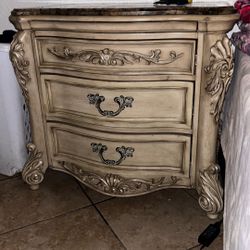 Side Drawer