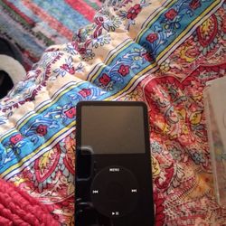 Ipod 5th Generation Never Used 30mb