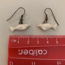 Hand Made INUK Canada Dangle Earrings – Pair of Seals