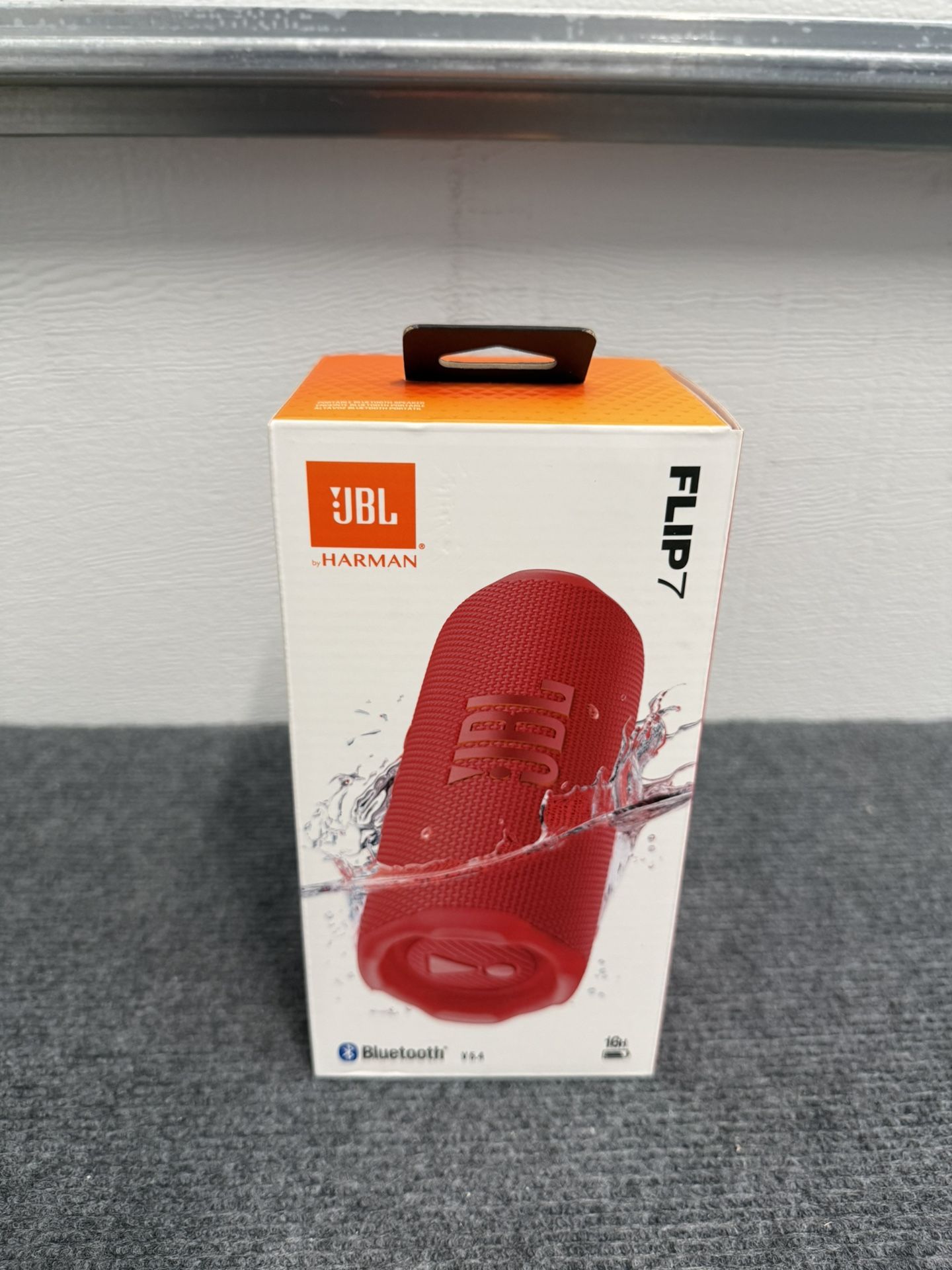 JBL Flip 7 Portable Bluetooth Speaker – Red Waterproof IP68 - Powerful Bass - Brand New Sealed
