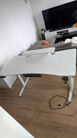 White Sit /Stand Desk