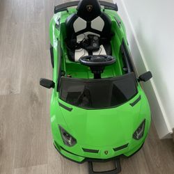 Luxury Kid Remote Car Toy