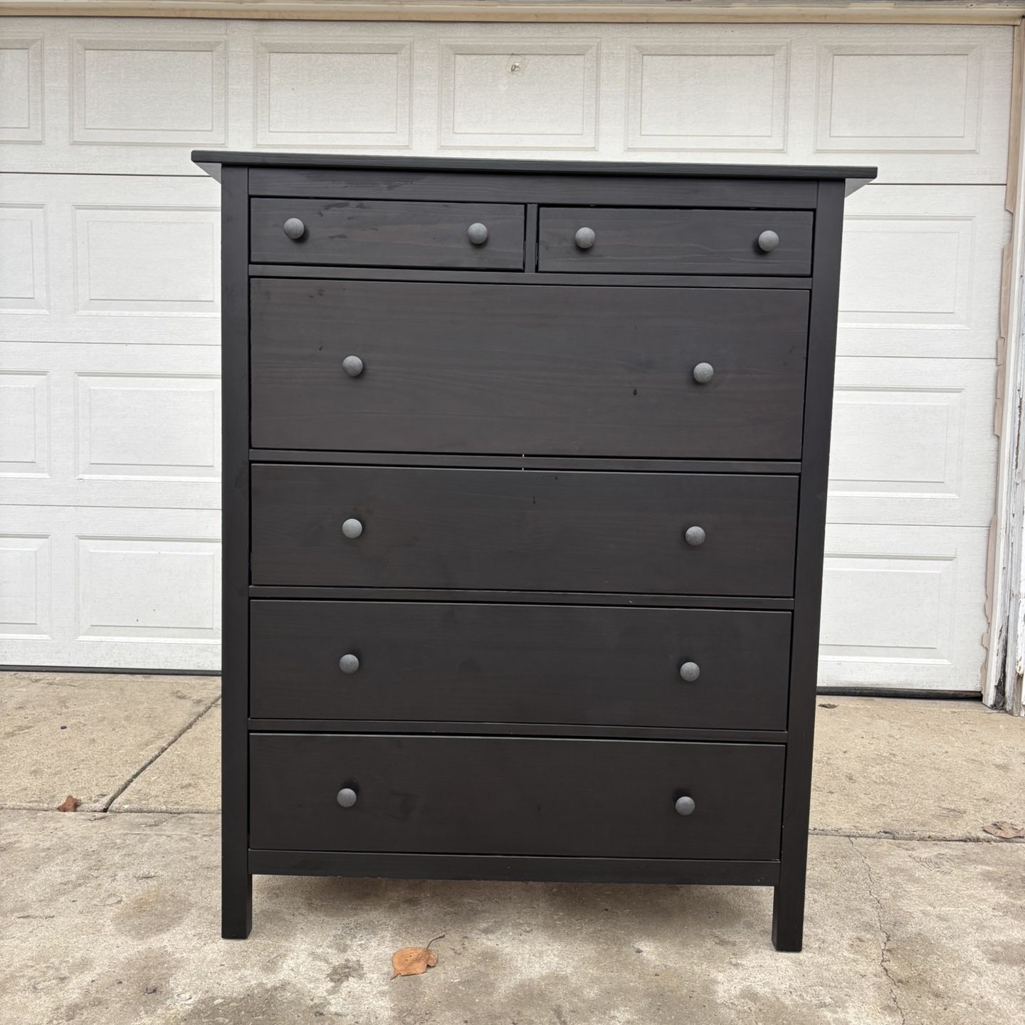 hemnes black dresser 25 IKEA Hemnes Dresser Hacks That Are Easy to Complete