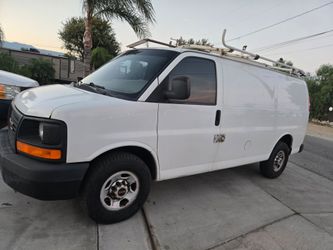 2014 GMC Savana