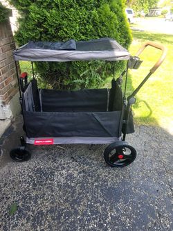 Trav'ler Stroll 'N Wagon with Protective Cover