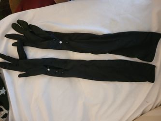 Elegant Black opera gloves 