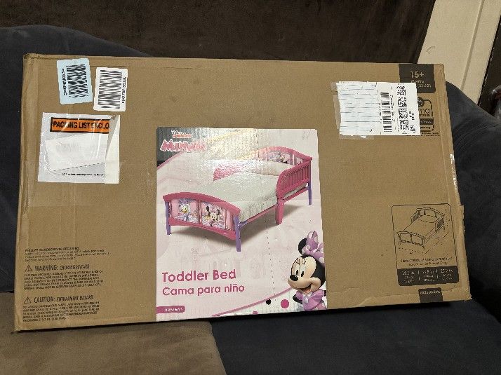 Minnie Mouse Toddler Bed 