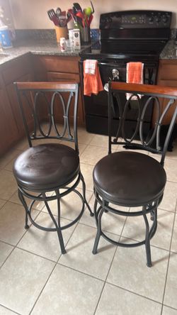 Bar stools swiveling