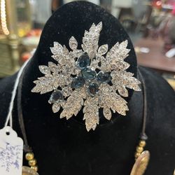 Vtg-Rhinestone Snowflake Brooch By Nolan Miller 