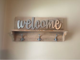 Welcome hook wall art