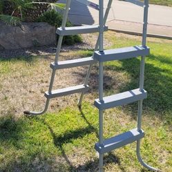 Pool Ladder!