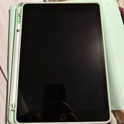 iPad 9th Gen (64 GB)
