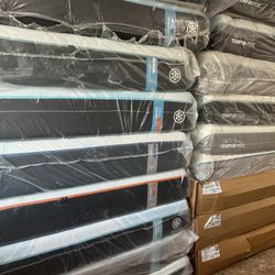 King Queen Size Tempurpedic ProAdapt,  ProBreeze,  LuxeBreeze Mattress  Pro Breeze /Luxe Adapt /Pro Adapt /Adapt /cloud /Tempur pedic contour Supreme 