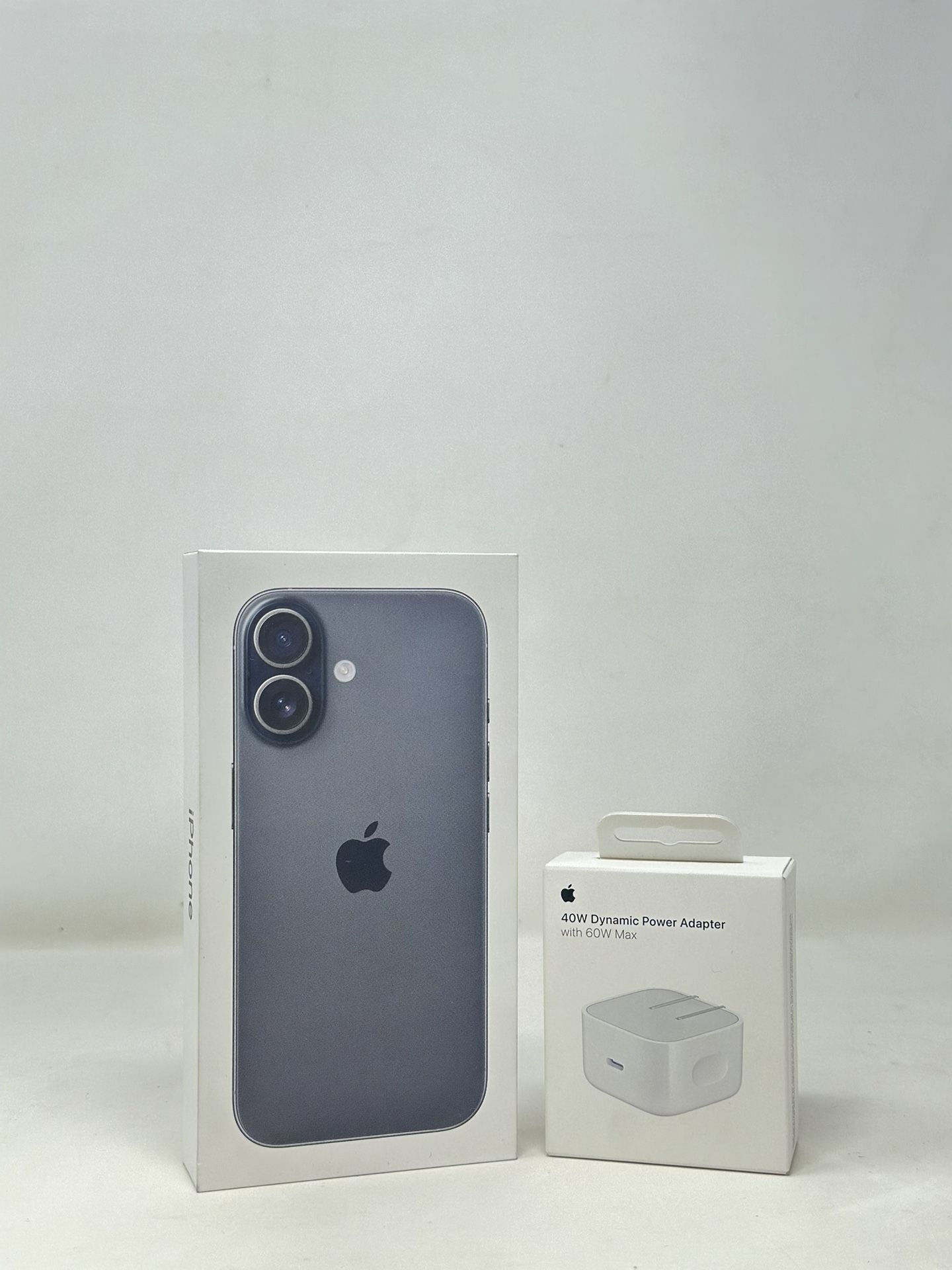 Apple iPhone 17 256GB Brand New W/ Charging Block UNLOCKED