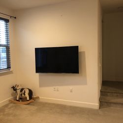 55” 4K Samsung TV - Mint condition
