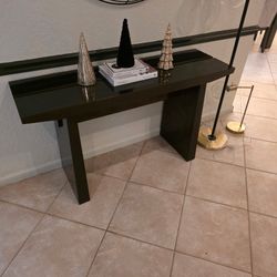 Modern Dark Wood Console Table – Great Condition