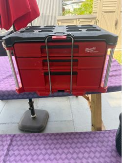 Milwaukee Packout 22in.