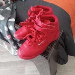 High Top Reebok Classics