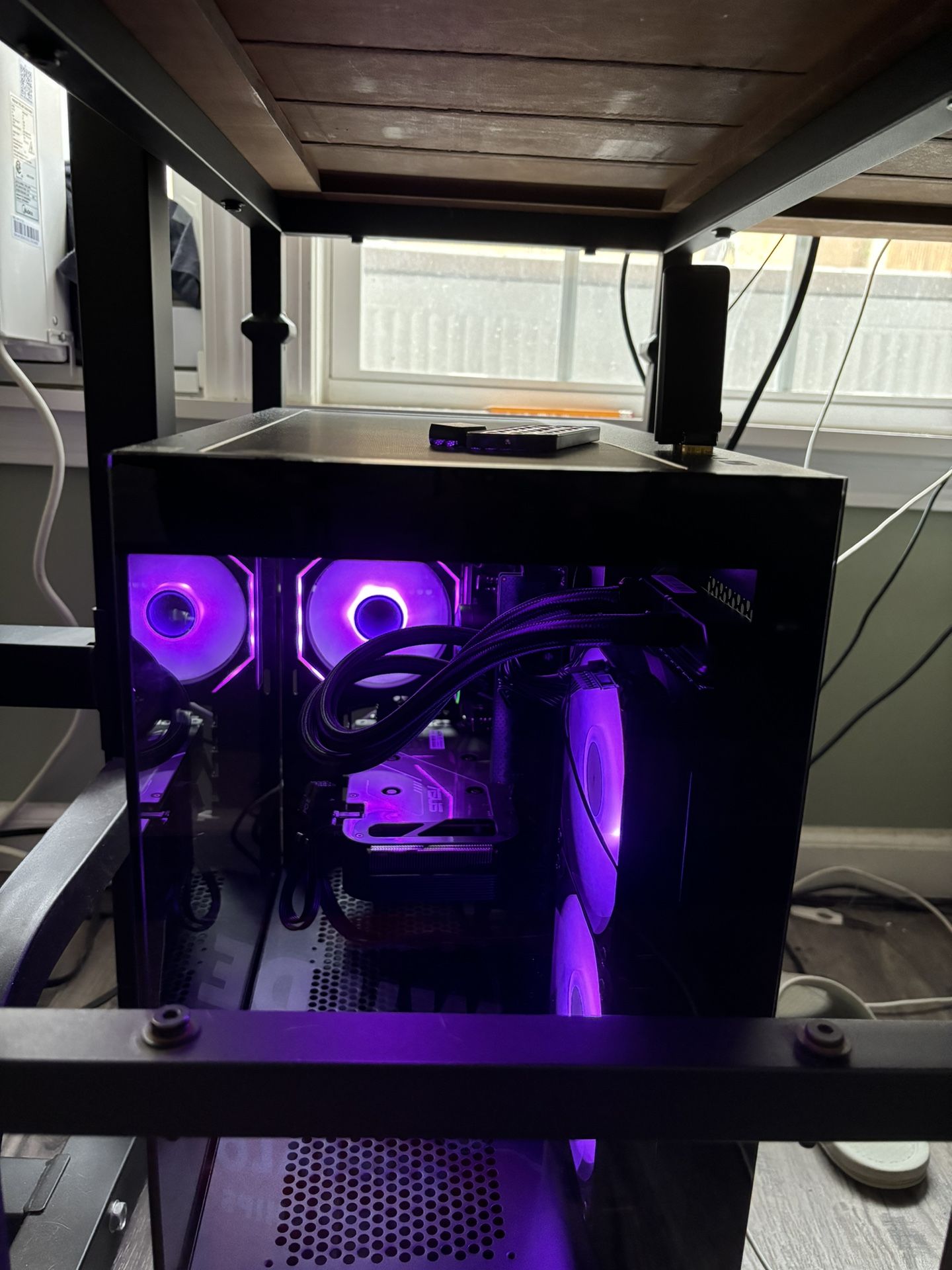 GAMING PC (NEW) (VR READY & Runs 1440P and 1080P Flawlessly)