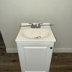 18” Bathroom Vanity