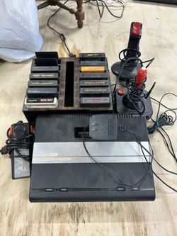 Atari 7800 ProSystem + 8 Classic Games — Powers On