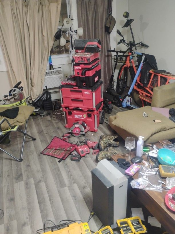 Milwaukee Packout Setup With Tools And Batterys