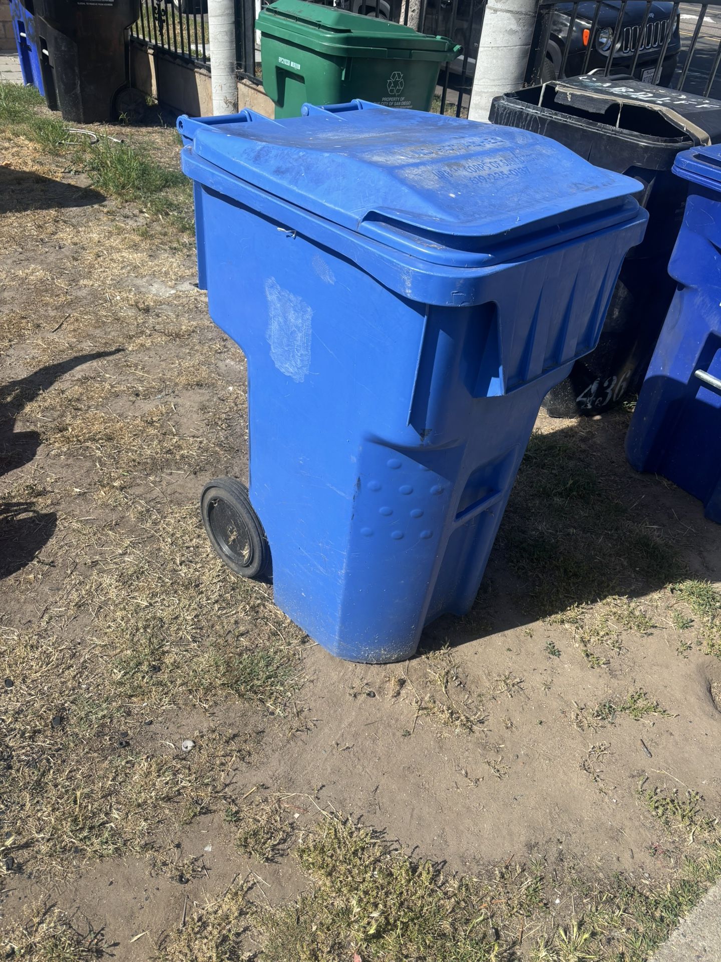 Trash Cans 4
