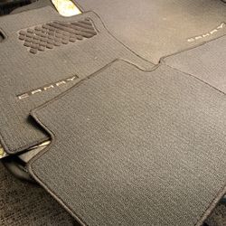 Toyota Floor Mats/Carpet 5 Pieces Set, Black, Genuine OEM