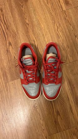 Size 11 Nike dunks