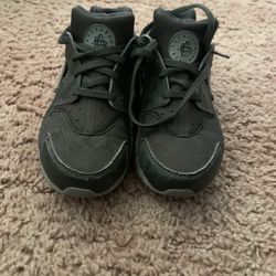 Youth Huarache Nikes