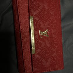 Louis Vuitton Clutch