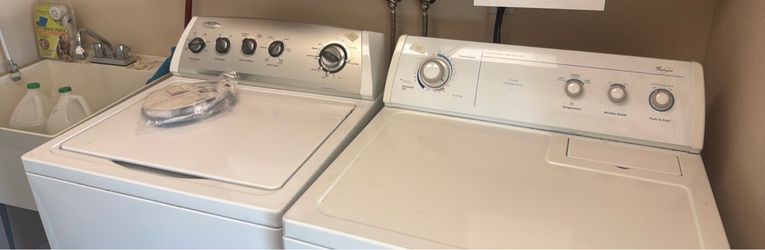 Whirlpool Washer and Dryer Set