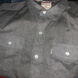 Levi’s Size Medium Shirt