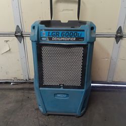 Dehumidifier 