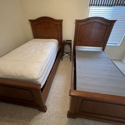 Twin Beds with Mattress