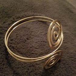 Arm Bracelets 