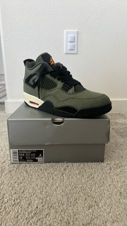 Undefeated Jordan 4 size 10.5