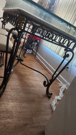 Dinning room 6 chairs