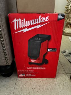 New Milwaukee speaker with battery charger and a battery?