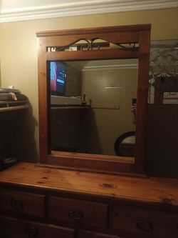Brown dressor