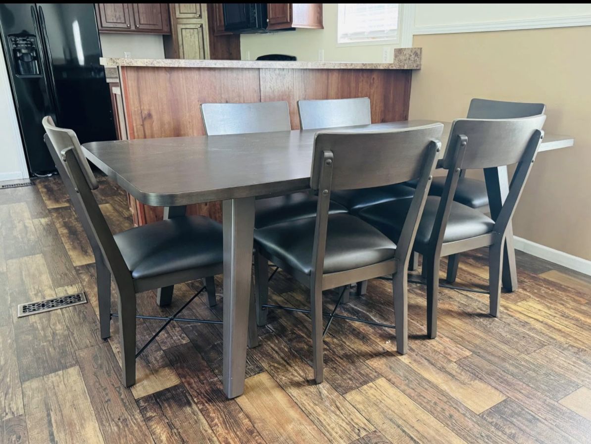 Dining set