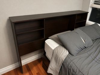 Full Size Storage Bed Frame with Bookcase Headboard